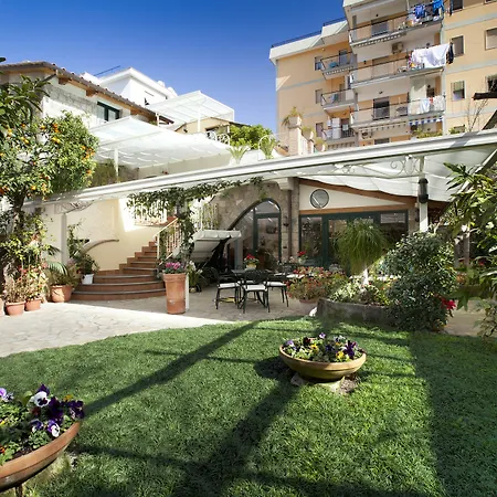 Angiolina Relais Gasthof 2*